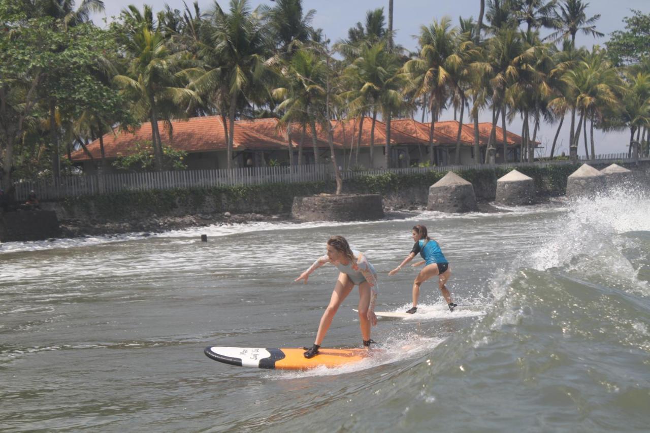 Surfers Villa Medewi Jembrana Exterior foto