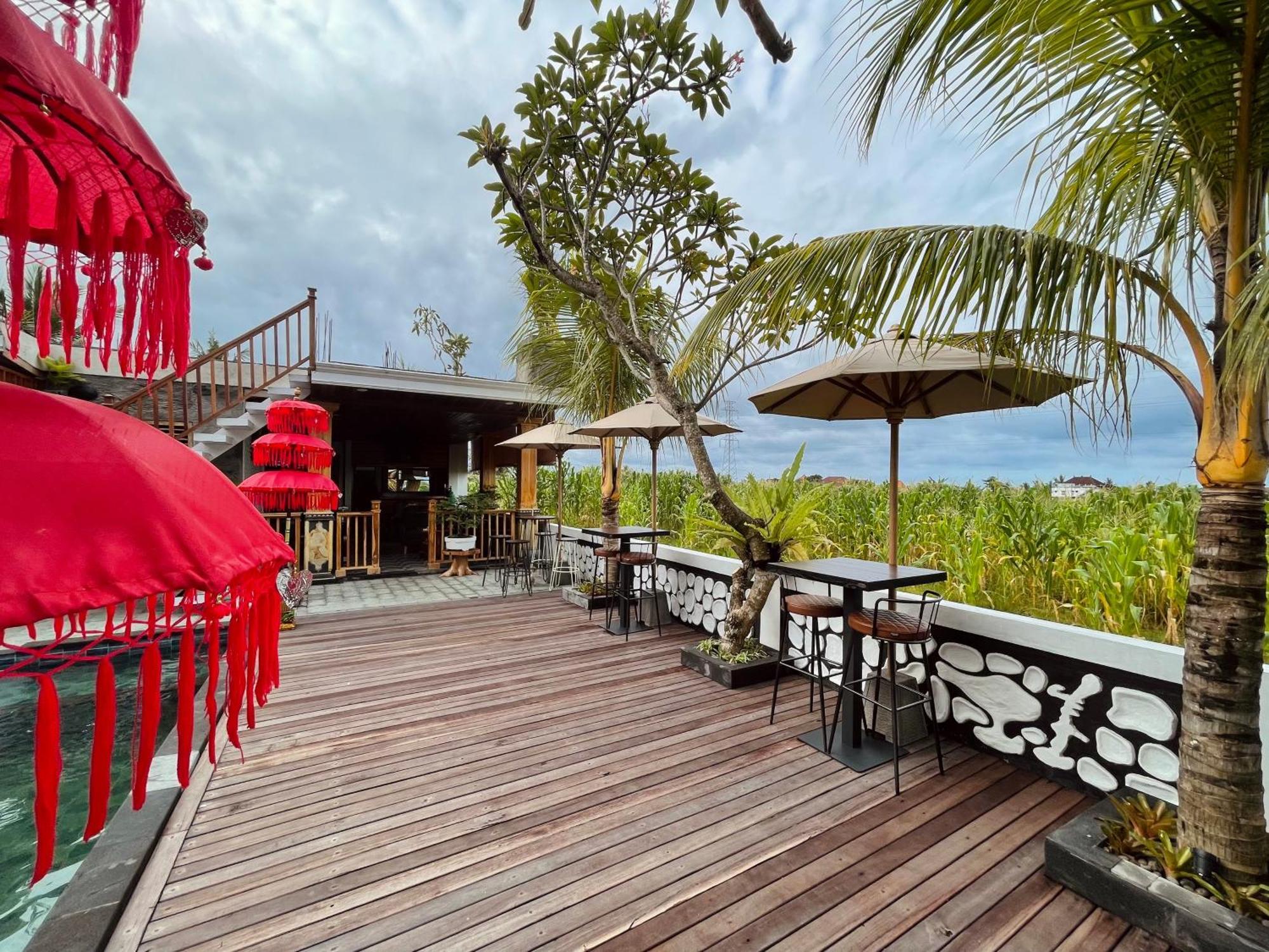 Surfers Villa Medewi Jembrana Exterior foto